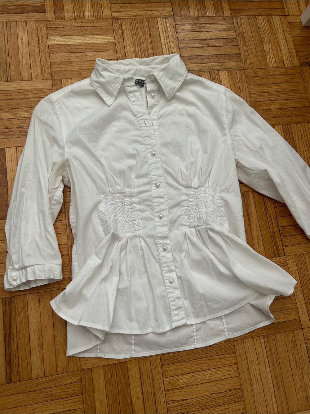 White Button-Front Peplum Shirt with Embroidered Waist